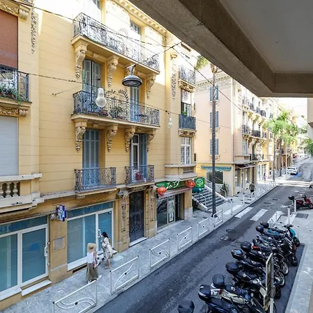 Riva - Stylish On The Doorstep Of Monaco Apartment *